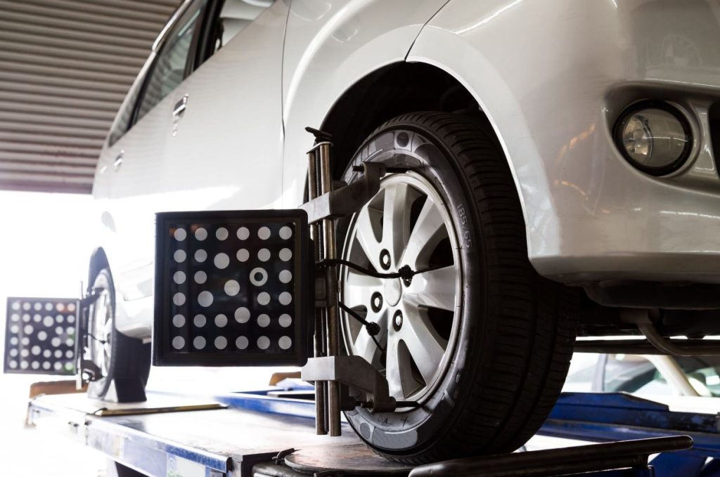 Why Wheel Alignment Matters for Your Lincoln: Safety and Performance Aspects