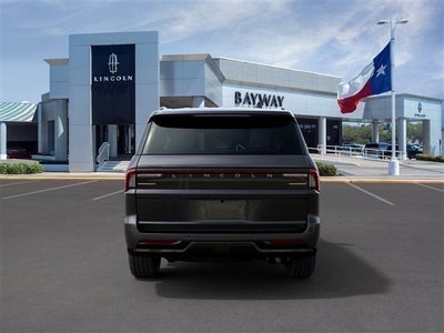 2027 Lincoln Navigator Reserve
