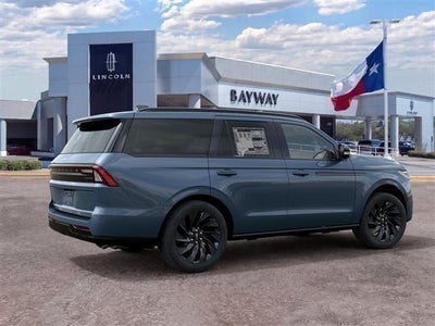 2027 Lincoln Navigator Reserve