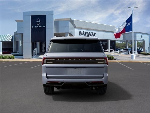 2027 Lincoln Navigator Reserve