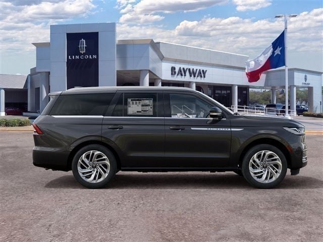 2027 Lincoln Navigator Reserve