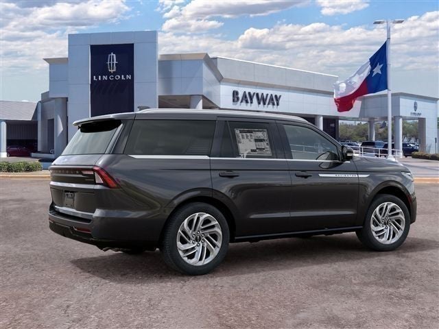 2027 Lincoln Navigator Reserve