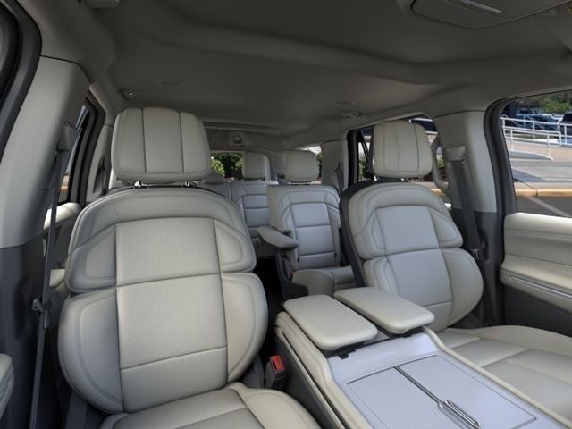 2026 Lincoln Navigator Premiere