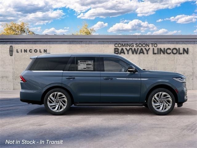 2027 Lincoln Navigator Premiere
