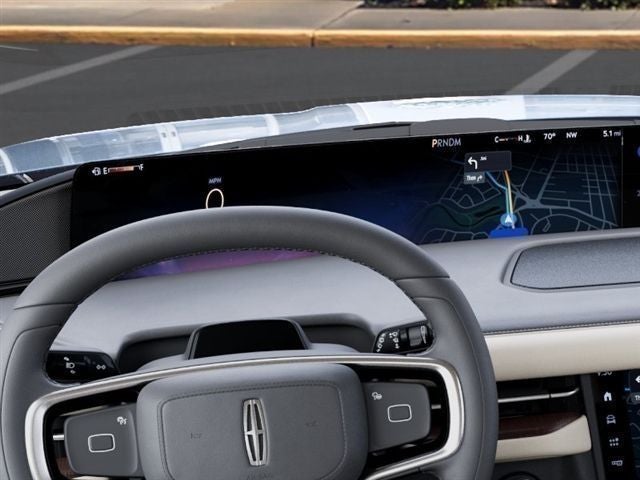 2027 Lincoln Navigator Premiere