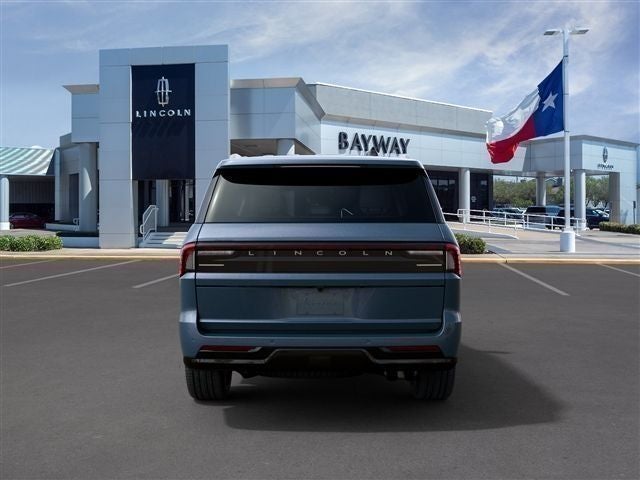 2027 Lincoln Navigator Premiere