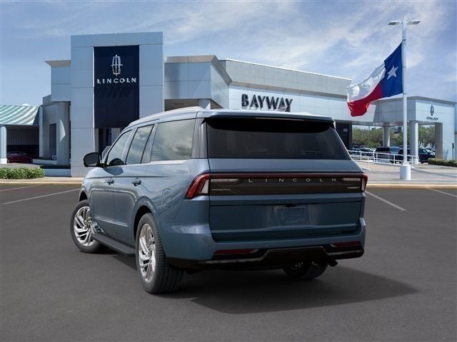 2027 Lincoln Navigator Premiere