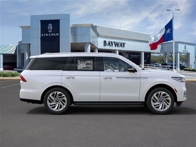 2027 Lincoln Navigator Premiere