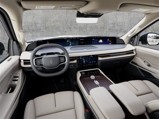 2027 Lincoln Navigator L Reserve