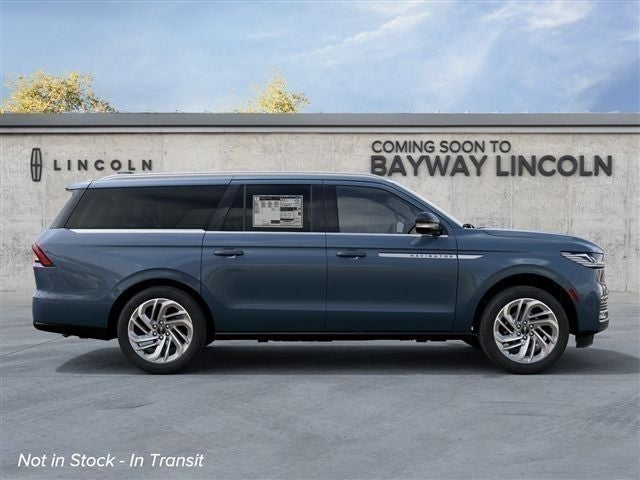 2027 Lincoln Navigator L Reserve