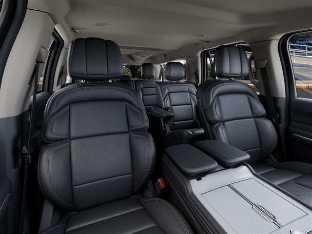 2027 Lincoln Navigator L Premiere