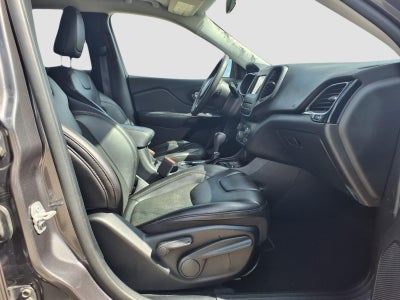 2020 Jeep Cherokee Altitude