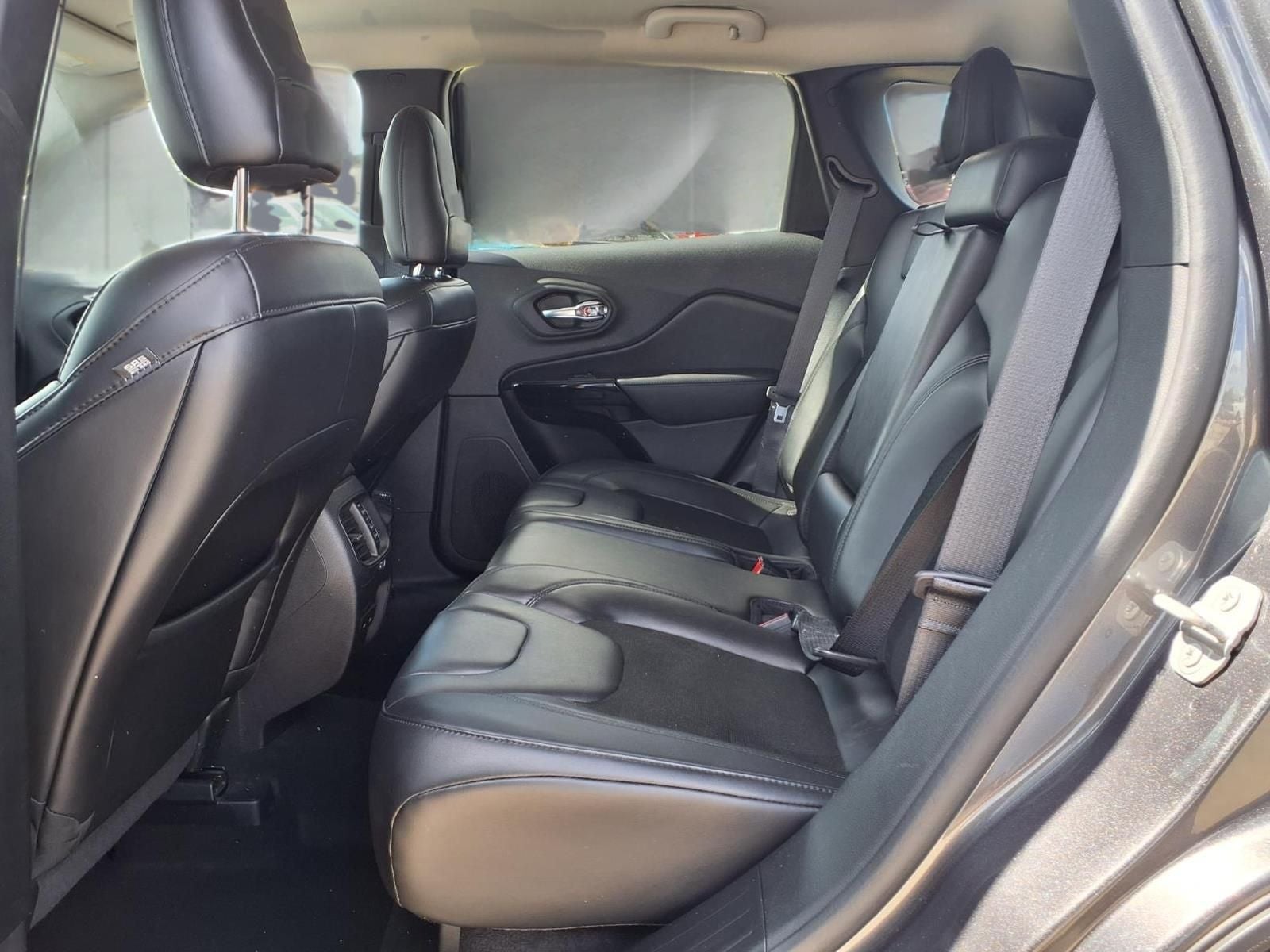 2020 Jeep Cherokee Altitude