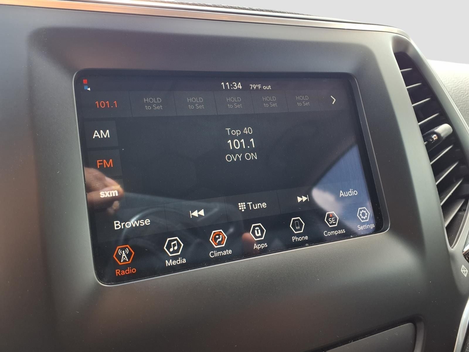 2020 Jeep Cherokee Altitude