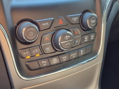 2020 Jeep Grand Cherokee Laredo E