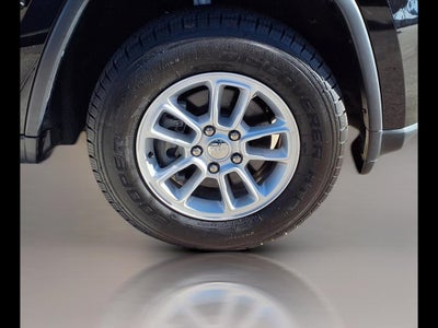 2020 Jeep Grand Cherokee Laredo E