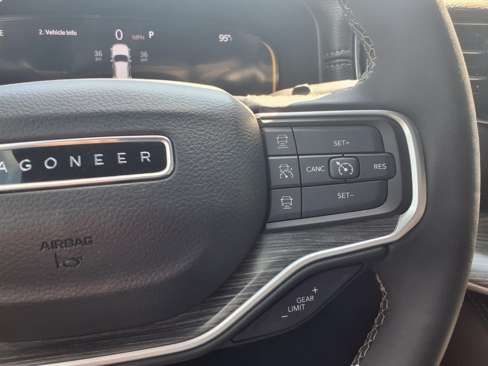2023 Jeep Wagoneer Series III