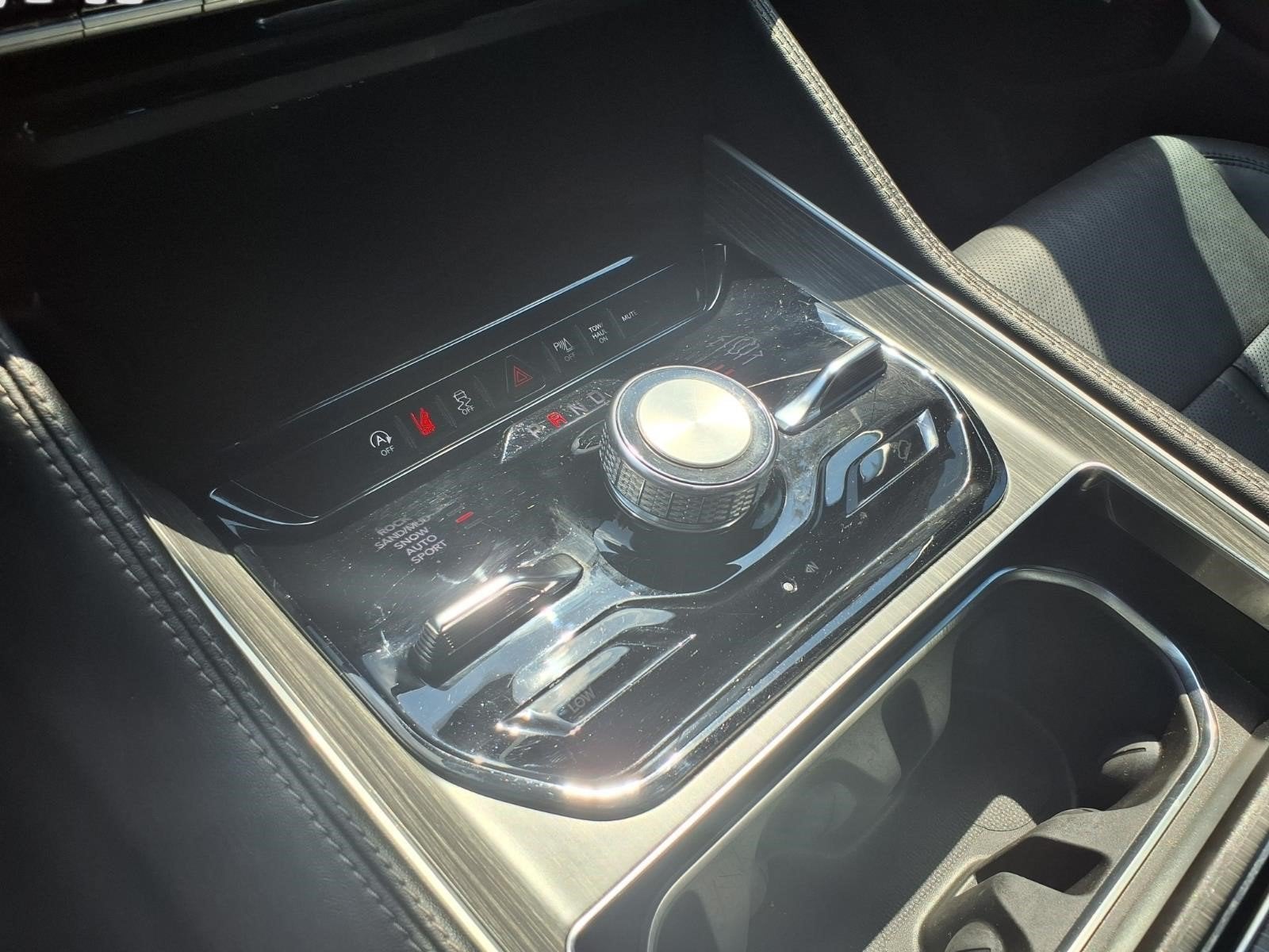 2023 Jeep Wagoneer Series III