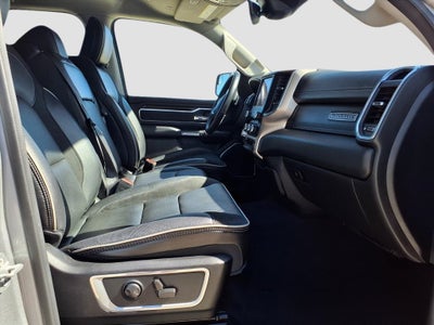 2022 RAM 1500 Laramie HEMI 5.7L V8