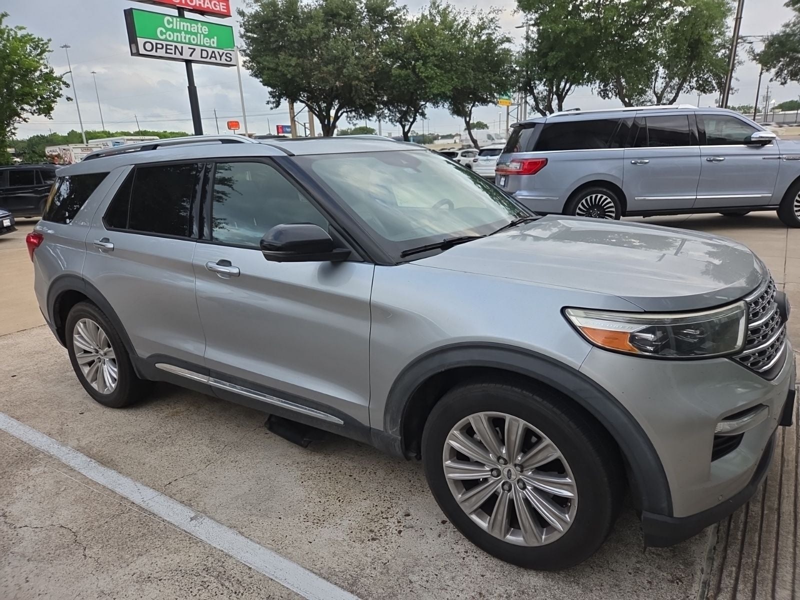 2020 Ford Explorer Limited