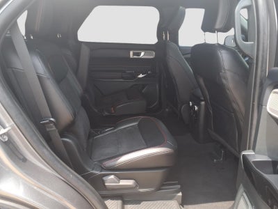2024 Ford Explorer ST-Line