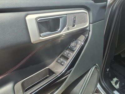 2024 Ford Explorer ST-Line