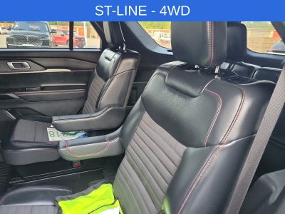 2025 Ford Explorer ST-Line