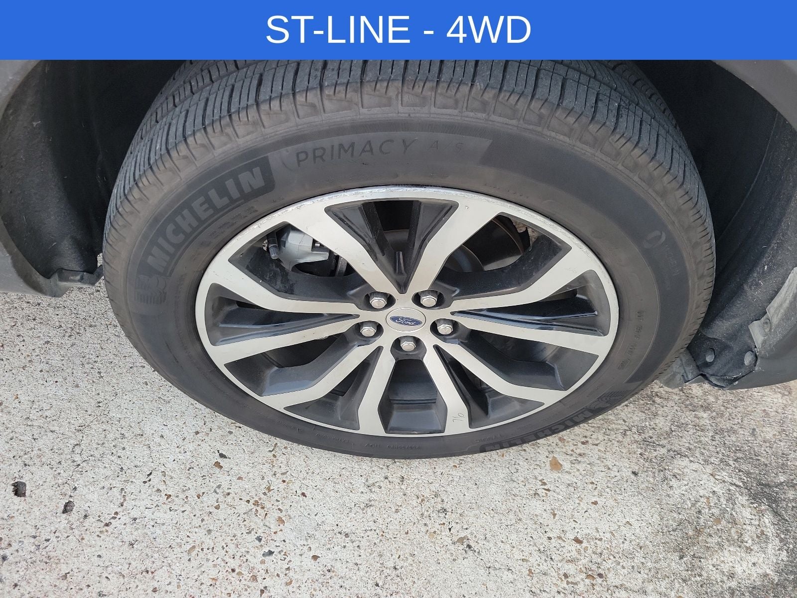 2025 Ford Explorer ST-Line