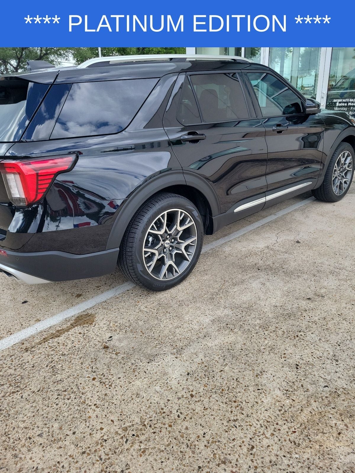 2025 Ford Explorer Platinum