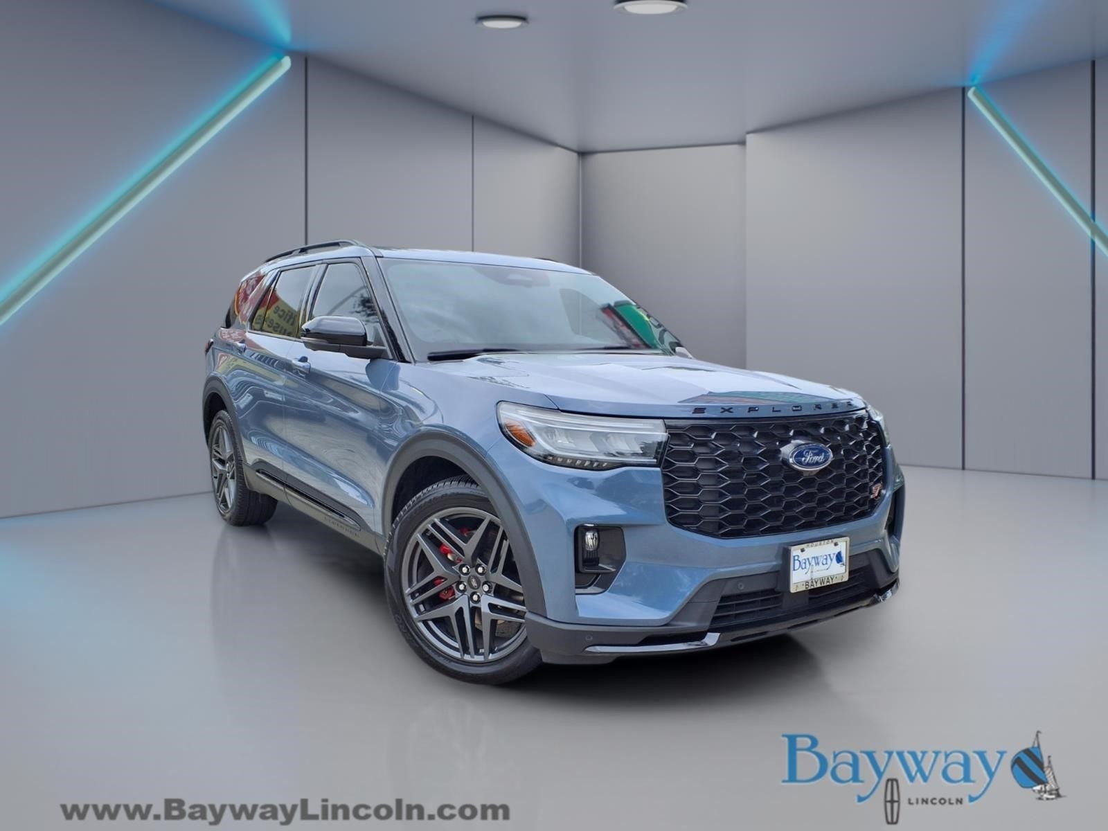 2025 Ford Explorer ST 4WD (PL535)'s photo