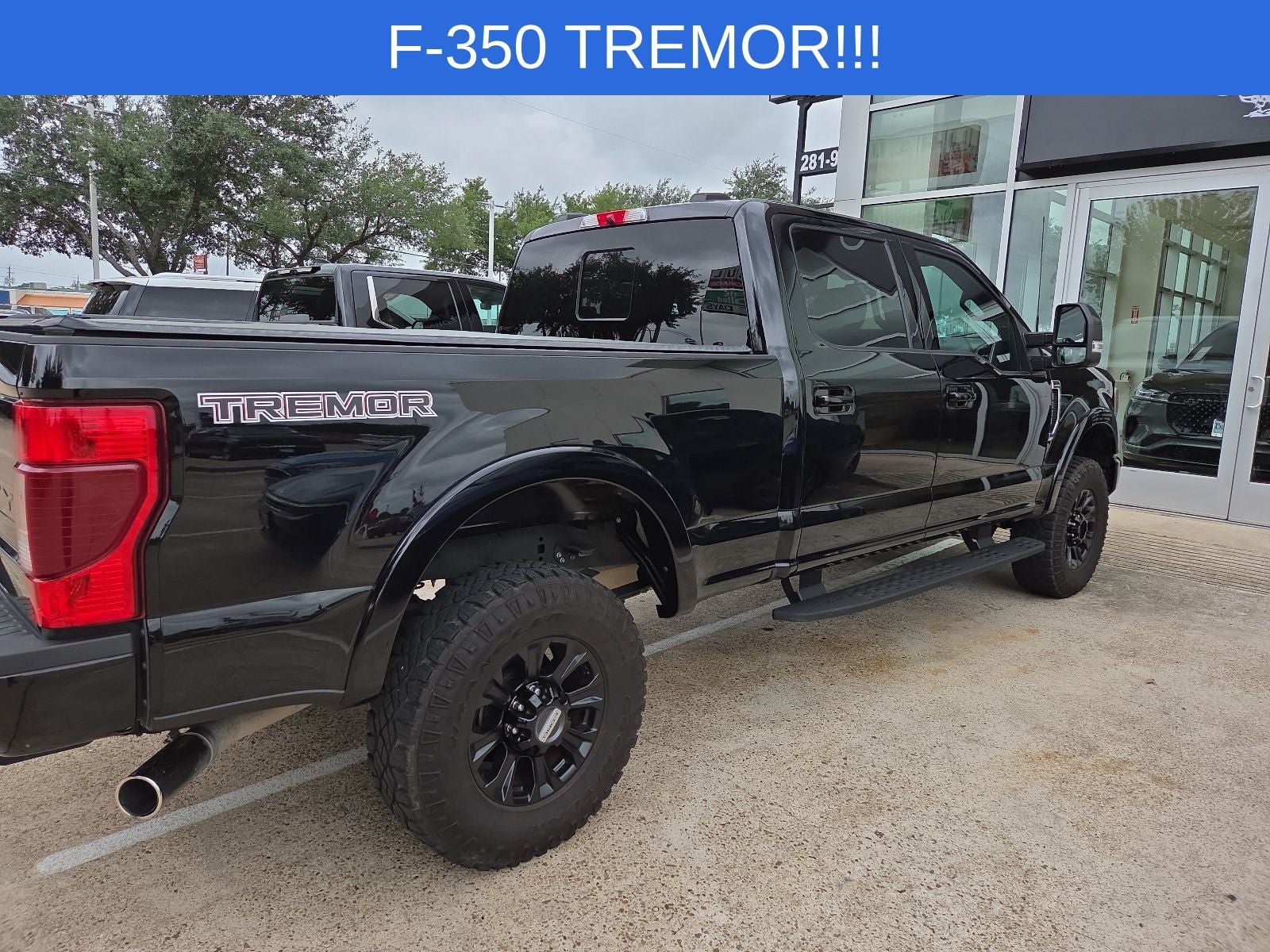 2022 Ford F-350SD Lariat