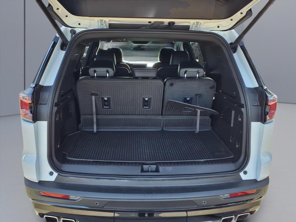 2024 GMC Acadia AT4
