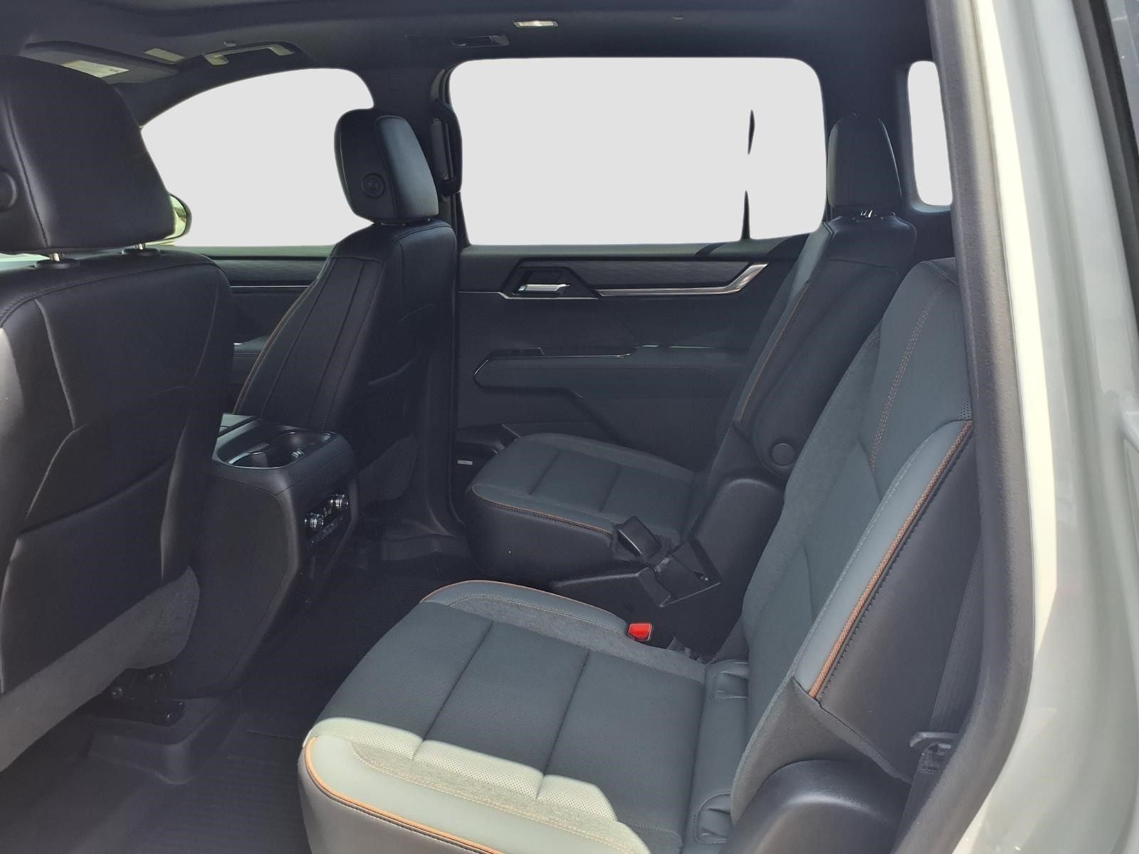 2025 GMC Acadia AT4