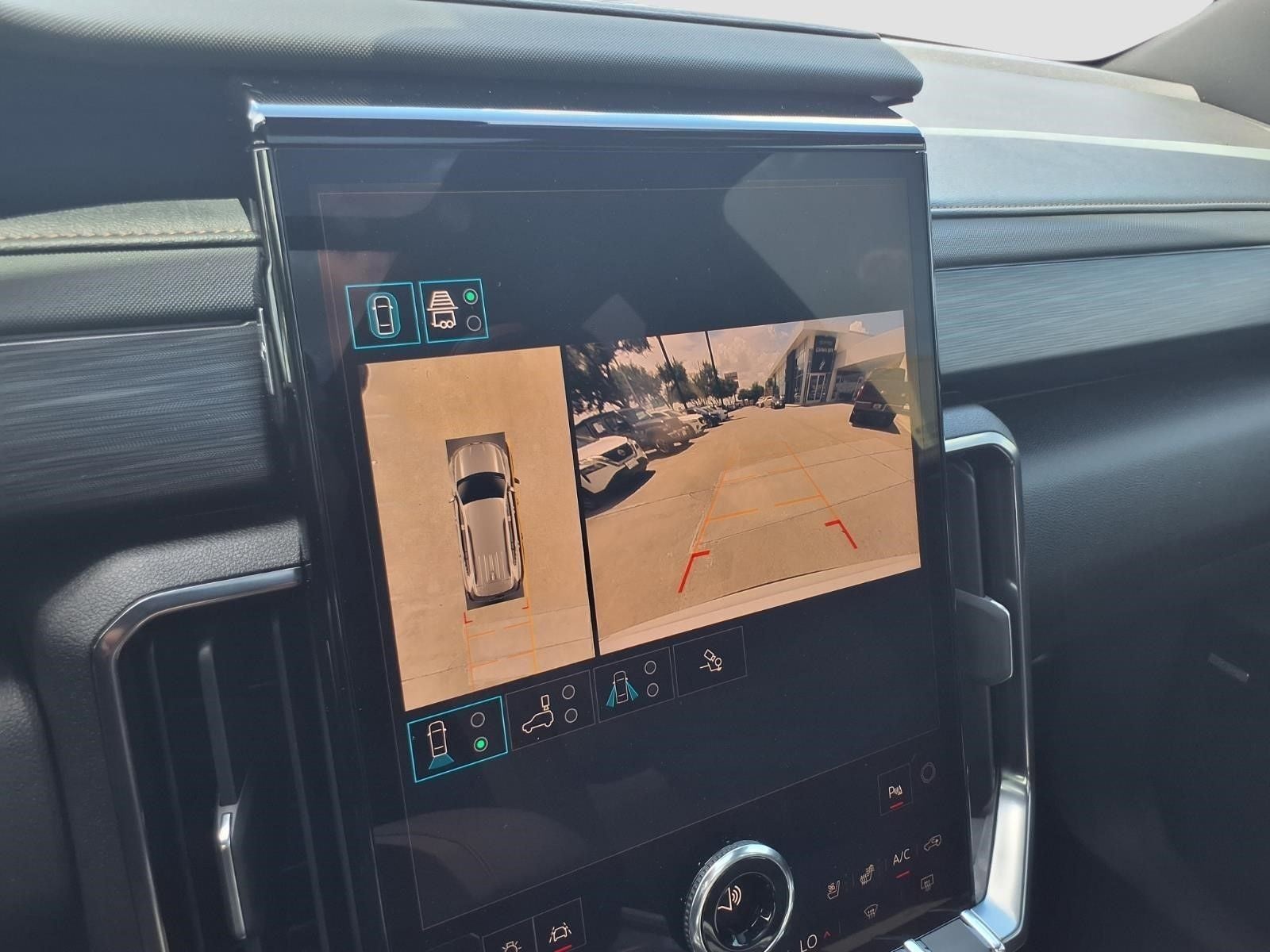 2025 GMC Acadia AT4
