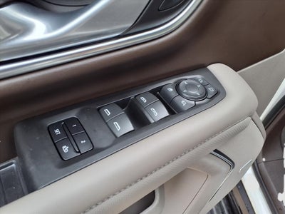 2022 GMC Yukon XL SLT