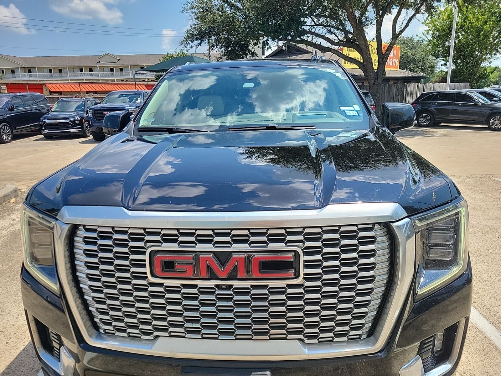 2022 GMC Yukon XL Denali