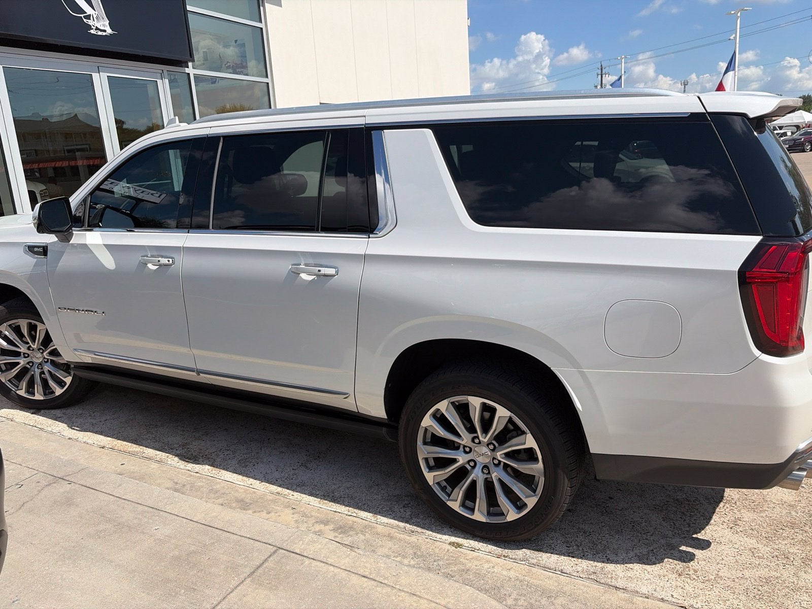 2022 GMC Yukon XL Denali