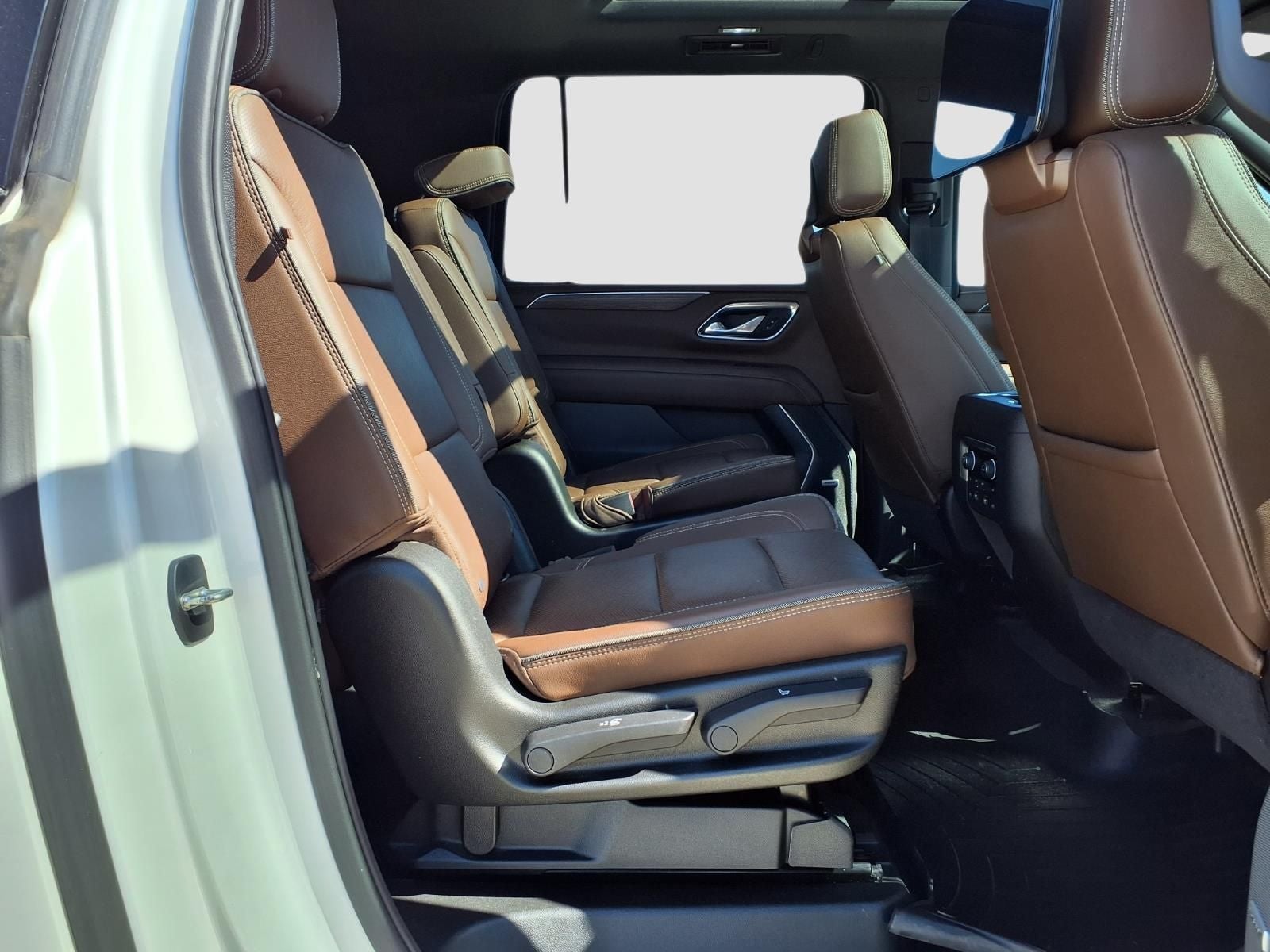 2021 Chevrolet Suburban High Country