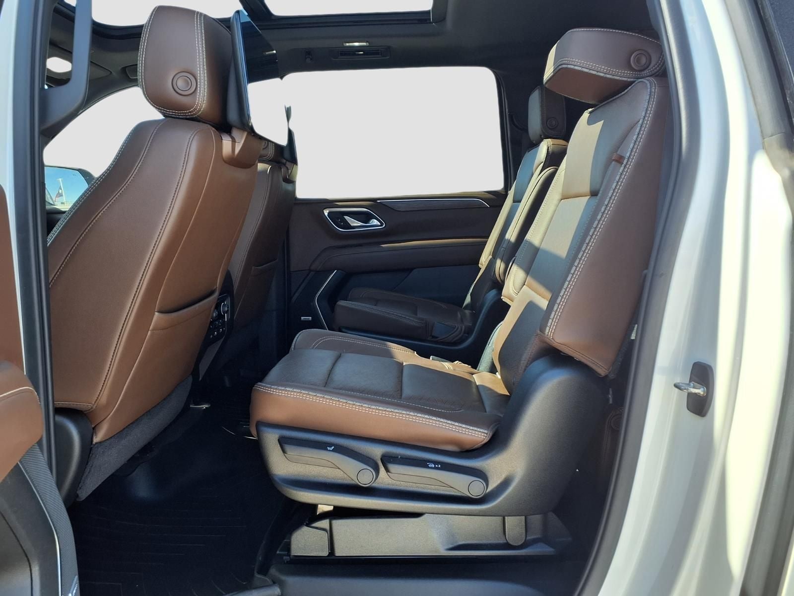 2021 Chevrolet Suburban High Country