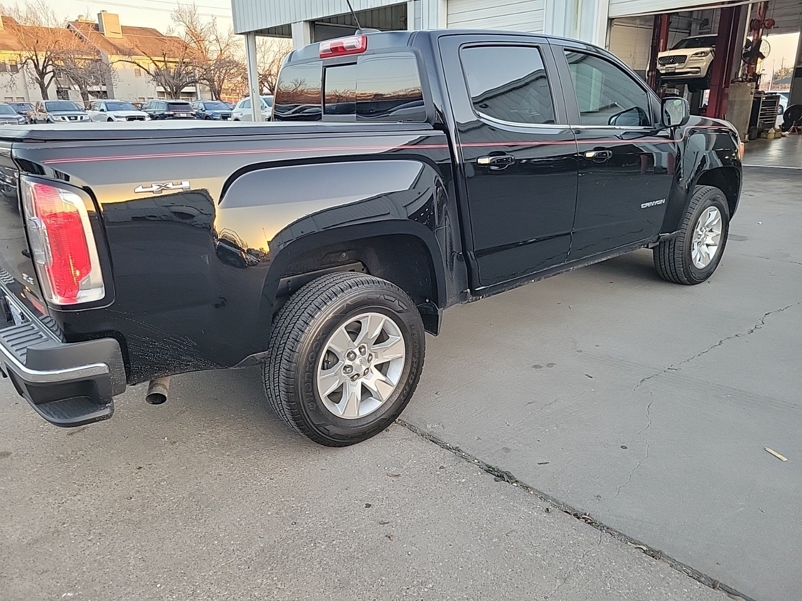 2017 GMC Canyon SLE1