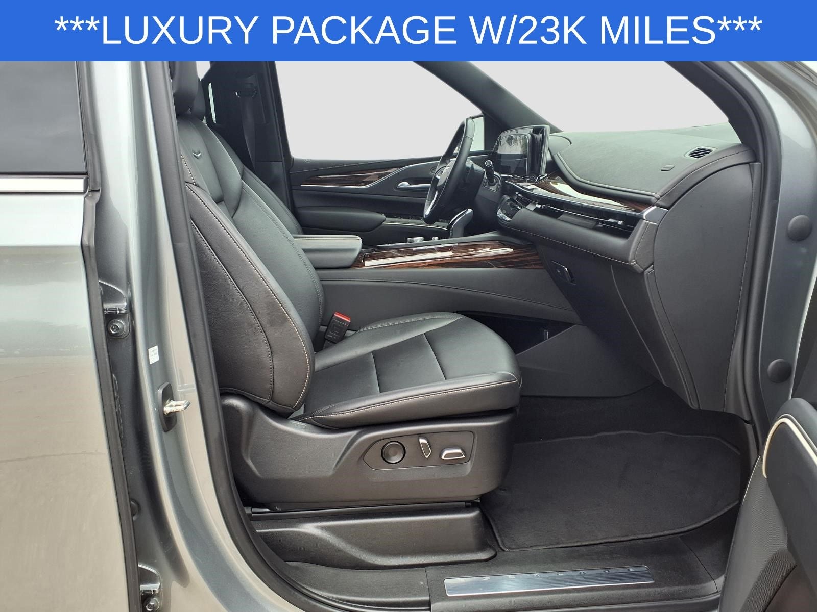 2023 Cadillac Escalade Luxury