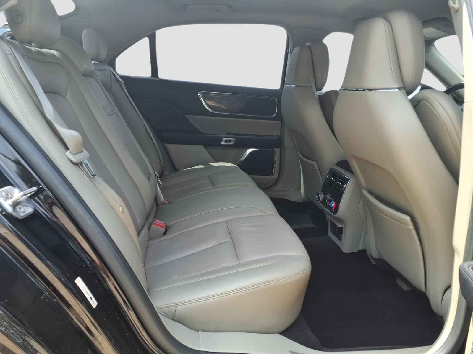 2017 Lincoln Continental Reserve