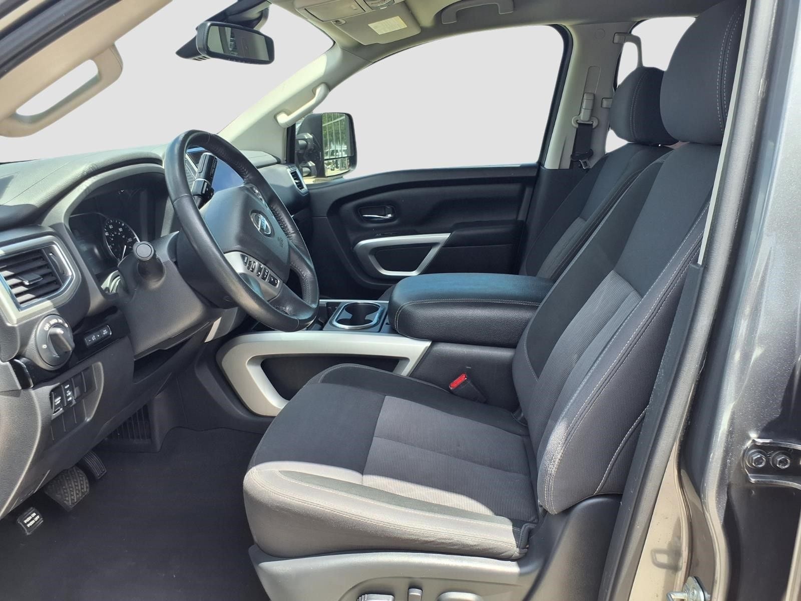 2021 Nissan Titan SV