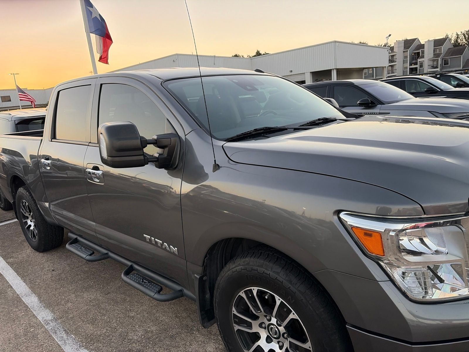 2021 Nissan Titan SV
