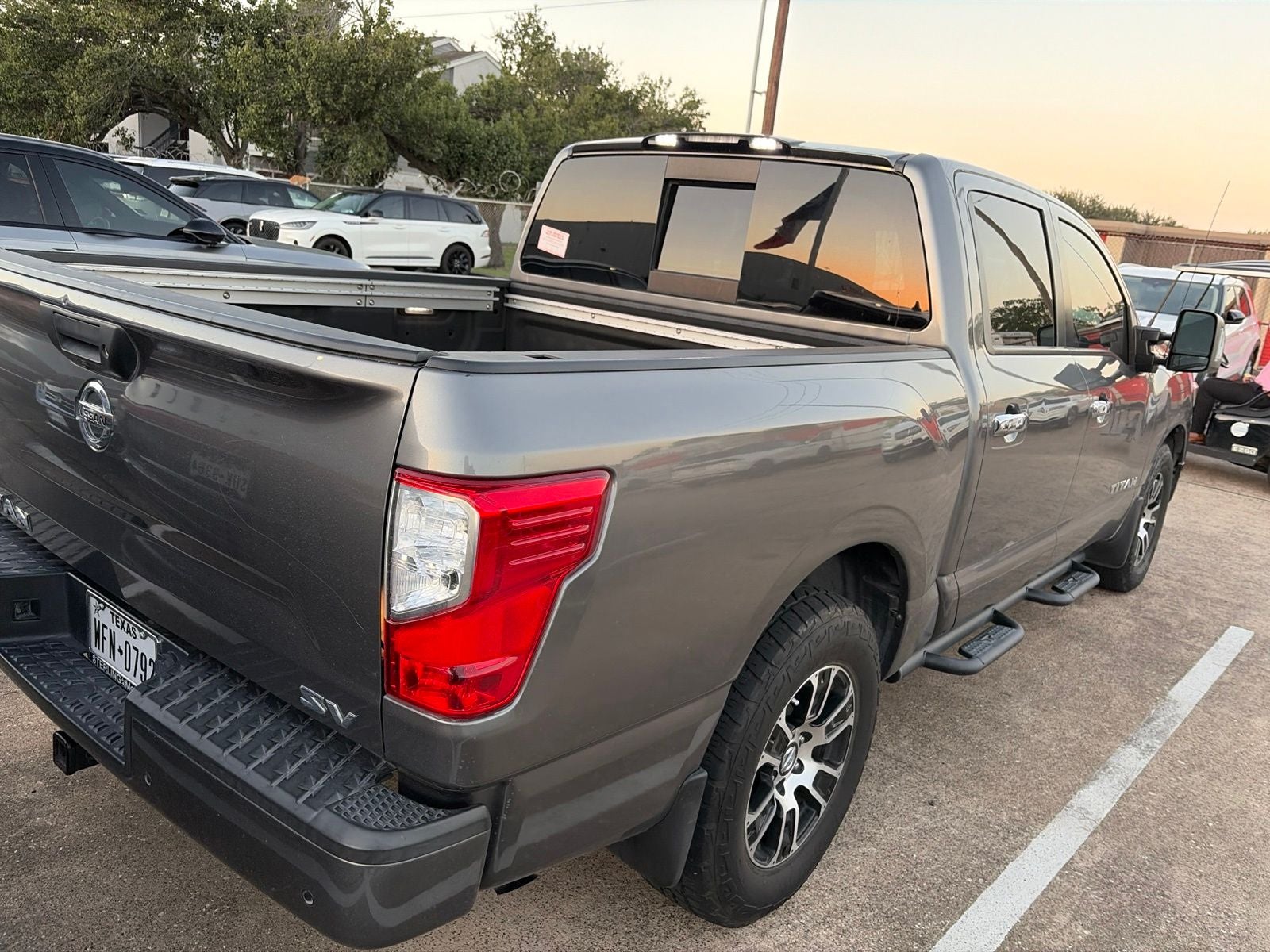 2021 Nissan Titan SV