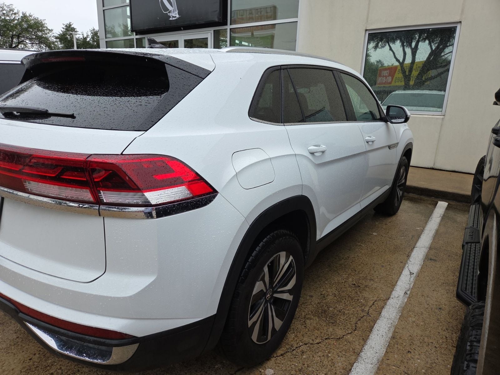 2025 Volkswagen Atlas Cross Sport 2.0T SE