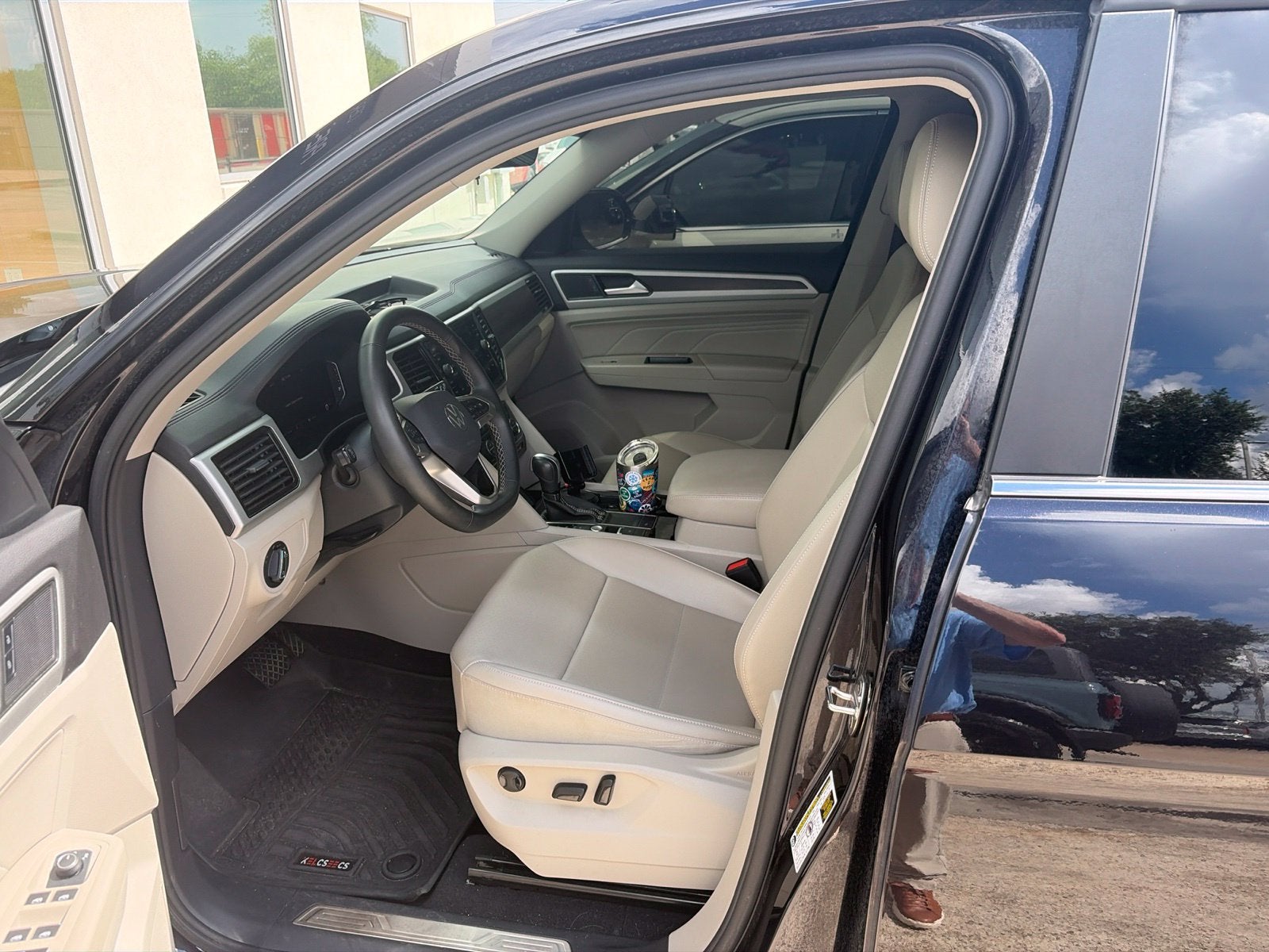 2022 Volkswagen Atlas 3.6L V6 SE w/Technology