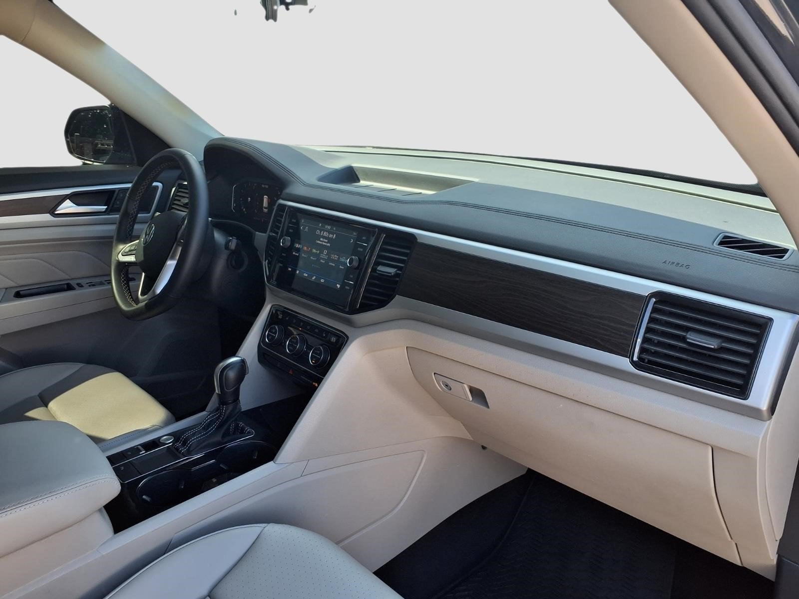 2022 Volkswagen Atlas 3.6L V6 SE w/Technology