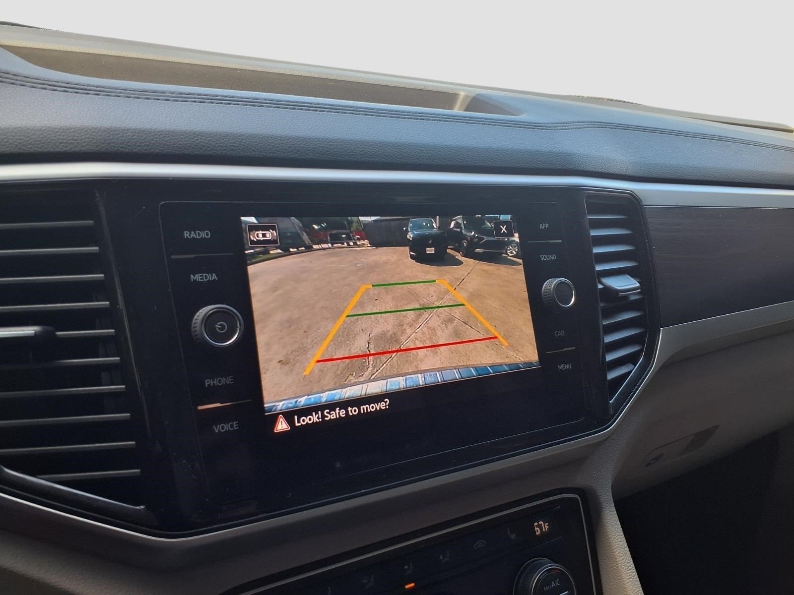 2022 Volkswagen Atlas 3.6L V6 SE w/Technology
