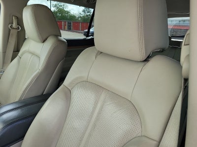 2010 Lincoln MKT Base